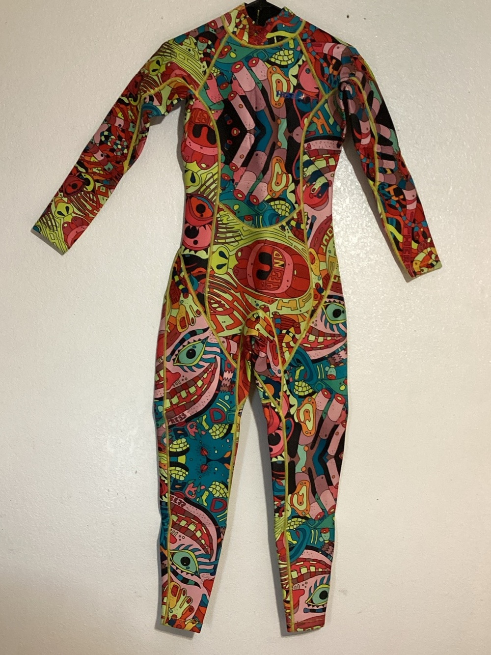 HiSEA Jeas Colorful Abstract Print One-Piece Neoprene Swimsuit - Multicolor - Picture 4 of 16